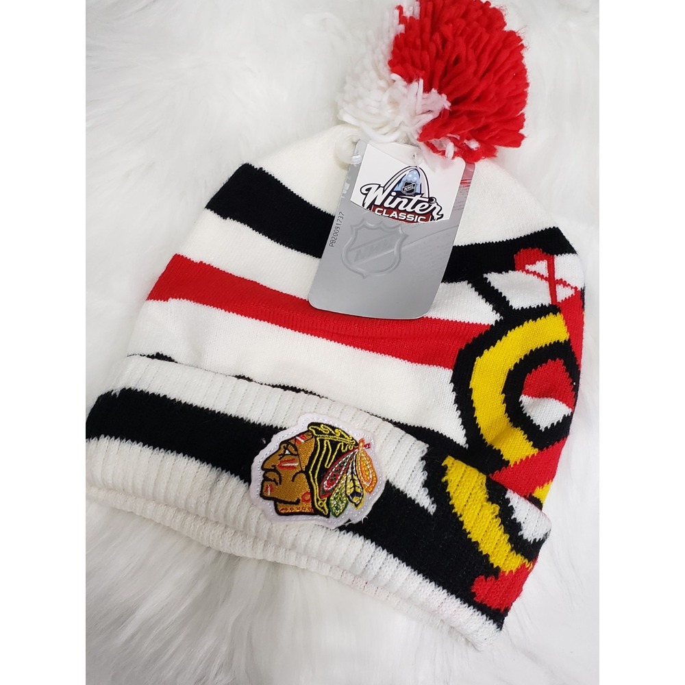 NEW Youth Chicago Blackhawks Winter Pom Knit Beanie Hat NHL HOCKEY BOYS KIDS